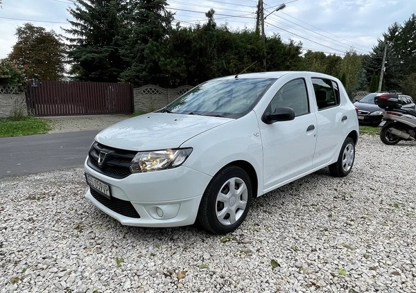 Dacia Sandero cena 24900 przebieg: 144000, rok produkcji 2015 z Sochaczew małe 326